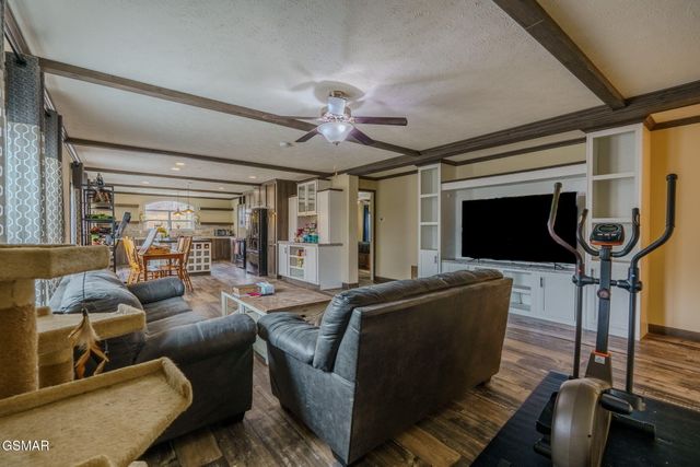 1738 Dumplin Loop Road, New Market, TN 37820