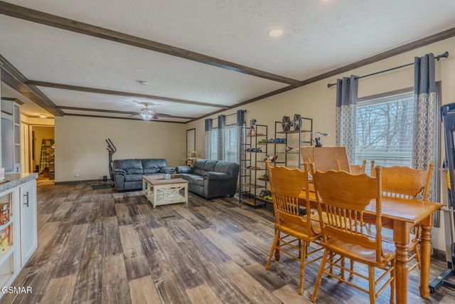 1738 Dumplin Loop Road, New Market, TN 37820