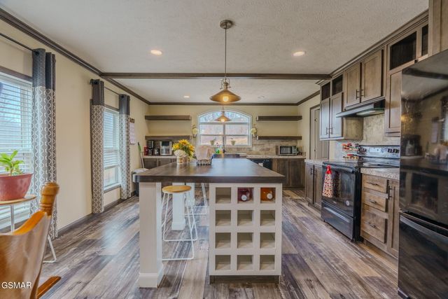 1738 Dumplin Loop Road, New Market, TN 37820