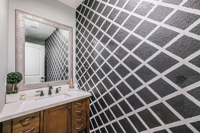 4207 Pecan Bend Drive, Richmond, TX 77406