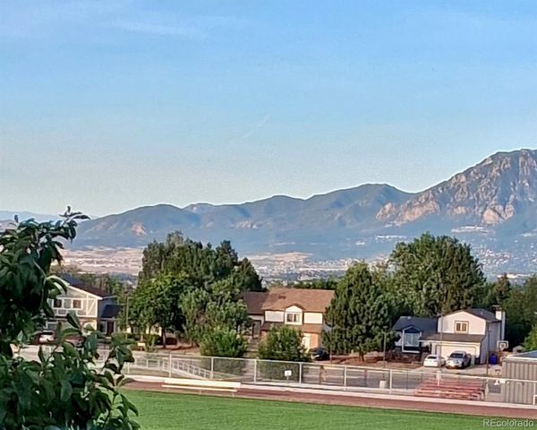 2280 Ambleside Drive, Colorado Springs, CO 80915