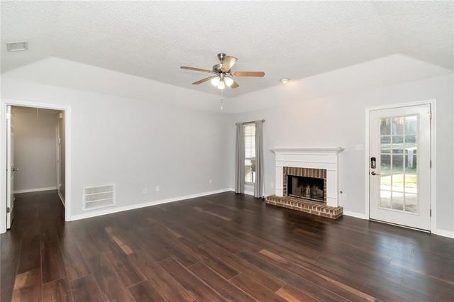 430 Lakeview Drive, Mobile, AL 36695