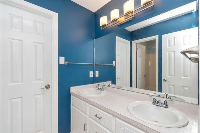 430 Lakeview Drive, Mobile, AL 36695