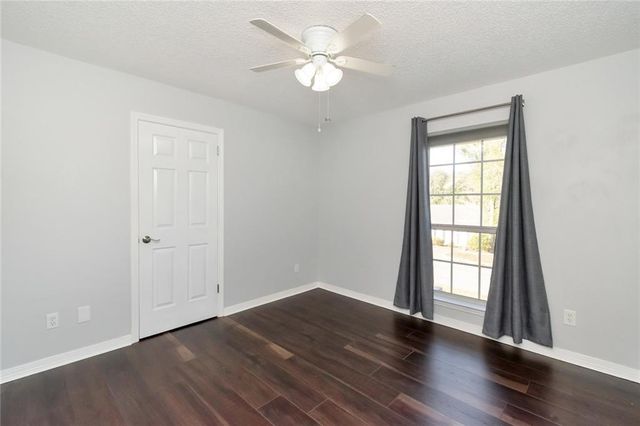 430 Lakeview Drive, Mobile, AL 36695