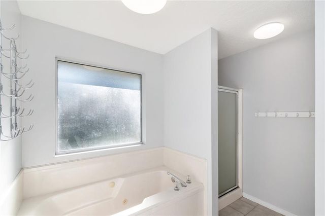 430 Lakeview Drive, Mobile, AL 36695