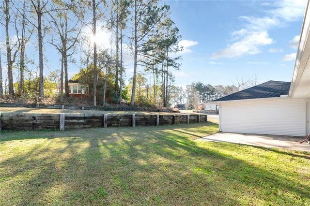 430 Lakeview Drive, Mobile, AL 36695