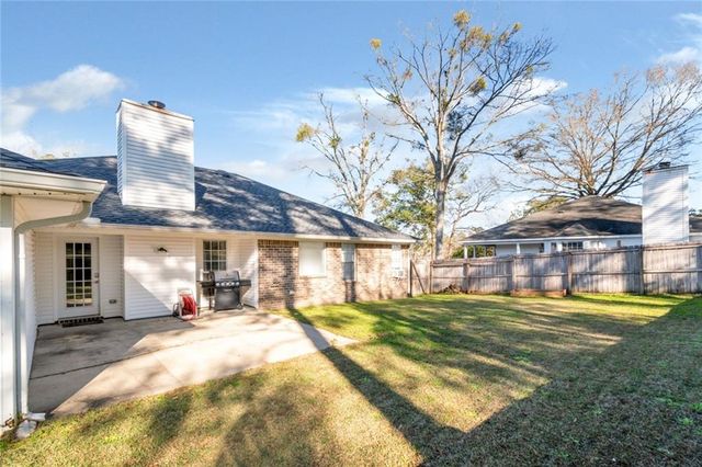 430 Lakeview Drive, Mobile, AL 36695