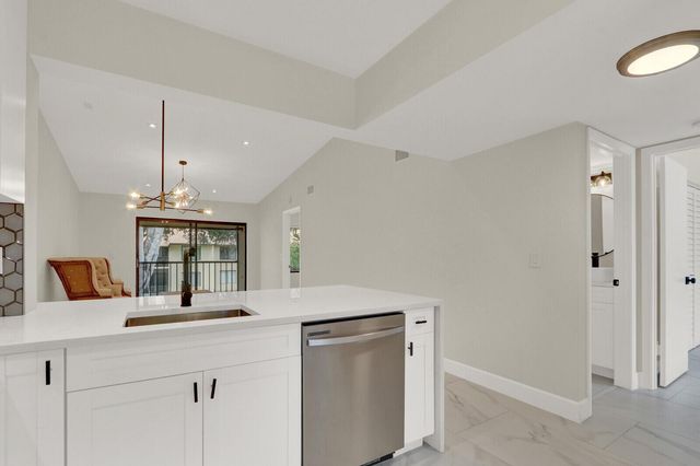 21938 Remsen Terrace 203, Boca Raton, FL 33433