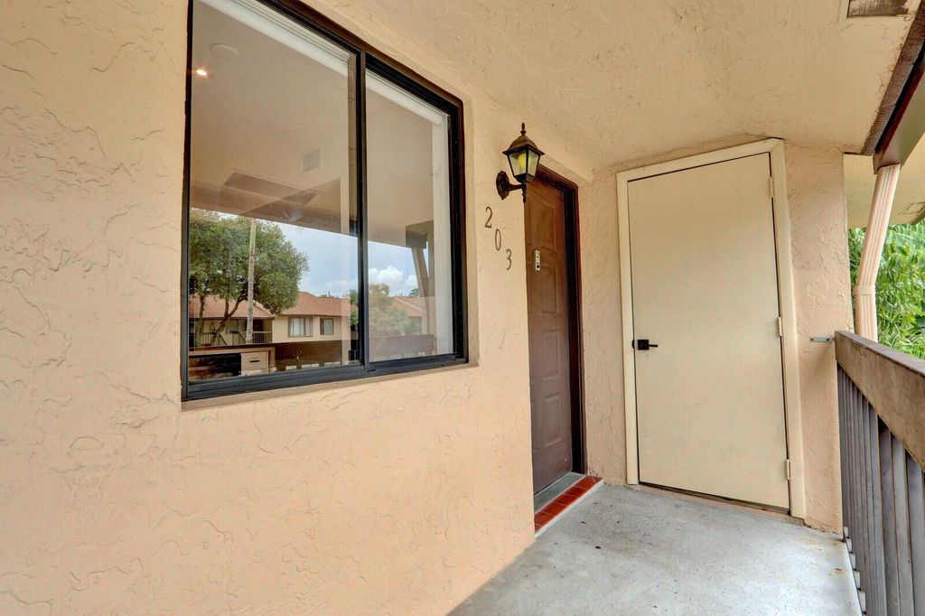 21938 Remsen Terrace 203, Boca Raton, FL 33433