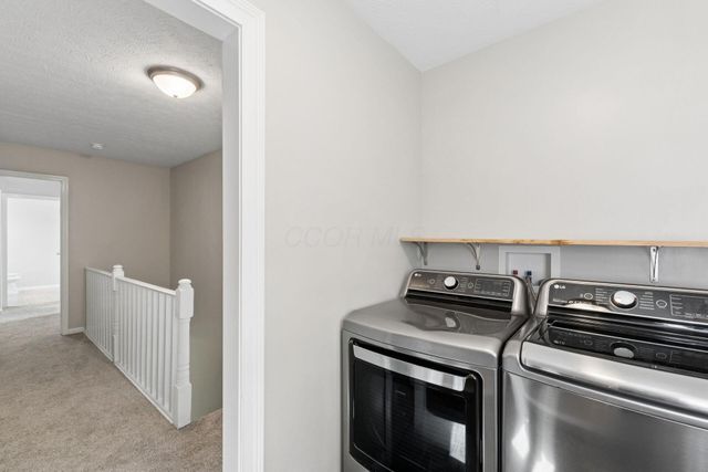 251 Needles Drive SW, Pataskala, OH 43062