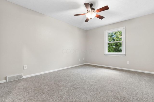 251 Needles Drive SW, Pataskala, OH 43062