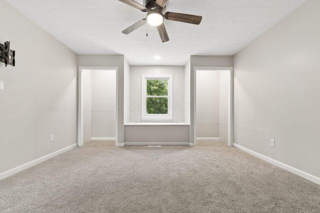 251 Needles Drive SW, Pataskala, OH 43062