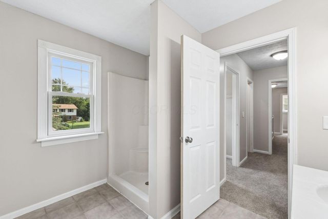251 Needles Drive SW, Pataskala, OH 43062