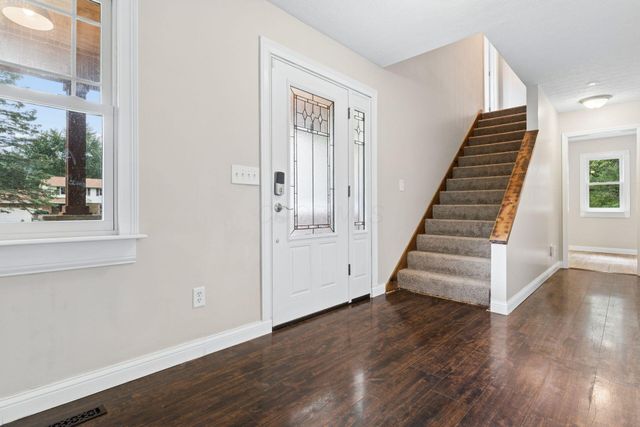 251 Needles Drive SW, Pataskala, OH 43062