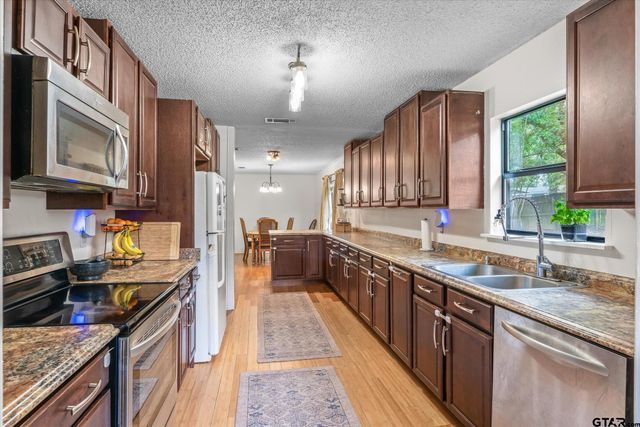 13379 COUNTY ROAD 3140, Tyler, TX 75706