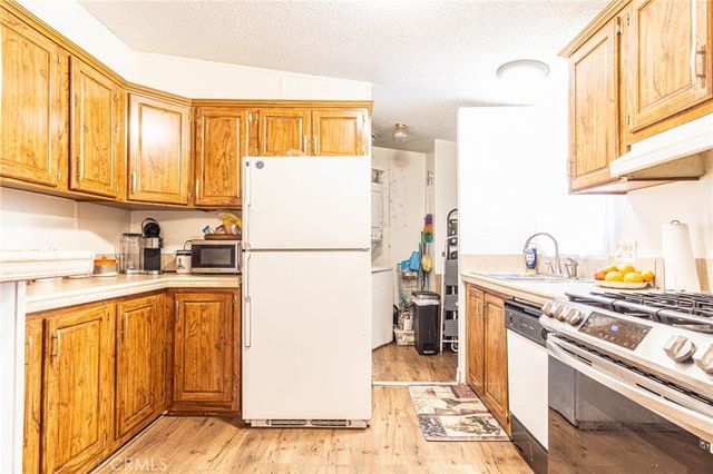 14411 Palmdale Road 64, Victorville, CA 92392