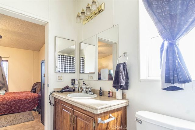 14411 Palmdale Road 64, Victorville, CA 92392