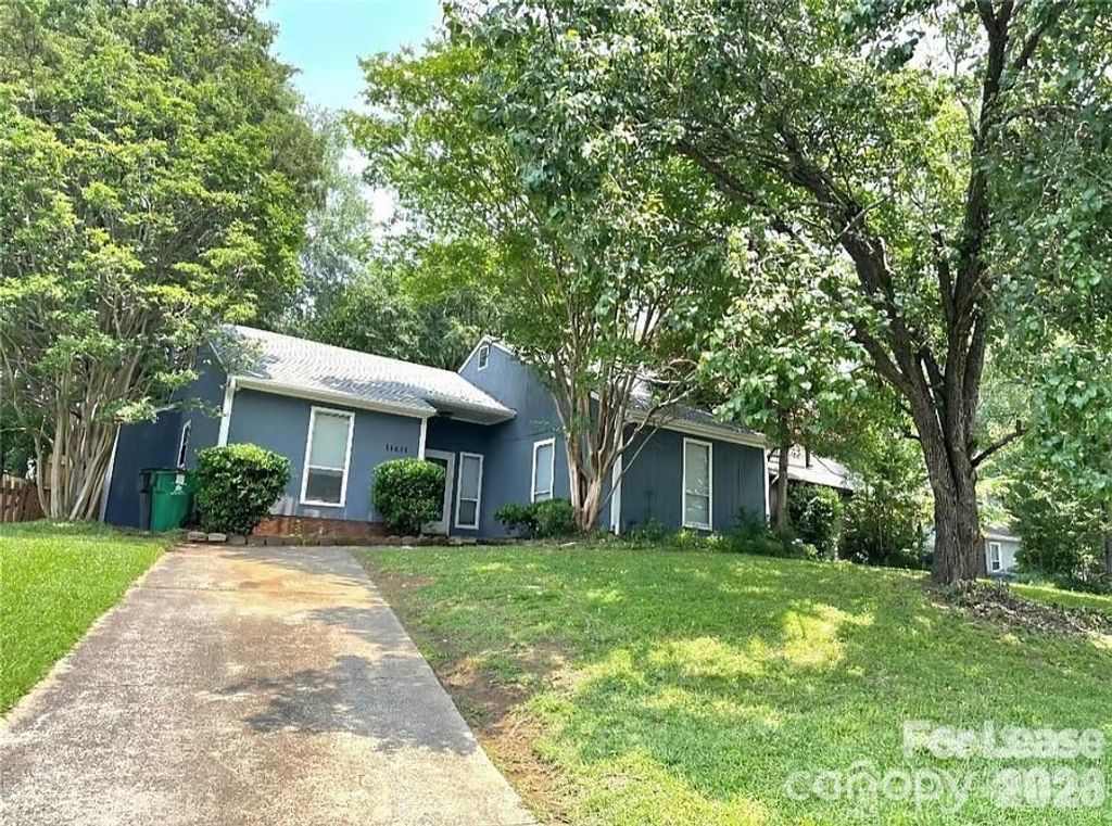 11421 Kingfisher Drive, Charlotte, NC 28226