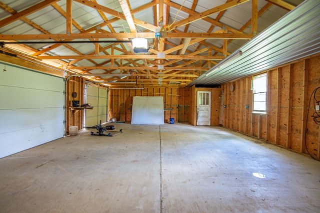5115 226 HWY, Savannah, TN 38372