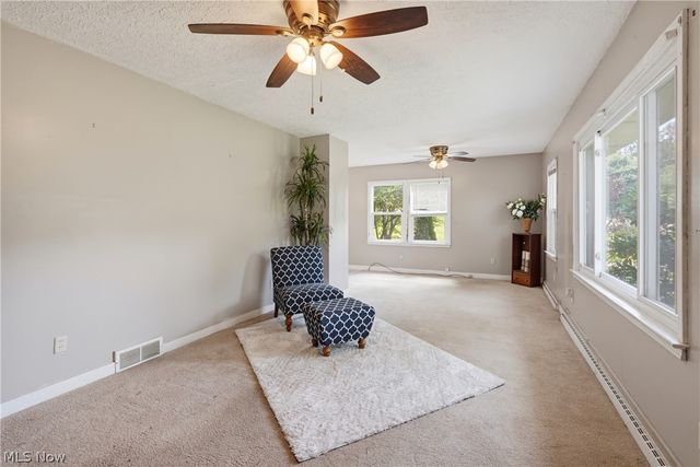 7091 Akron Avenue NW, New Franklin, OH 44614