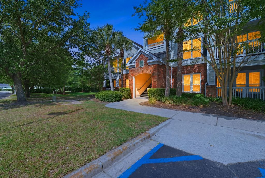 45 Sycamore Avenue 1434, Charleston, SC 29407