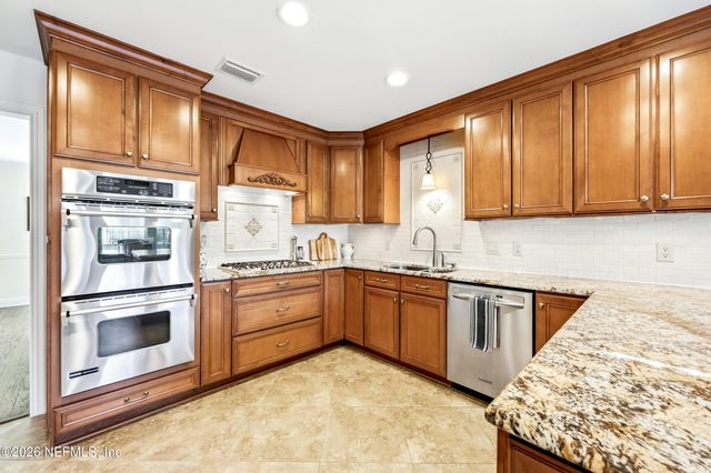 3507 HIDDEN LAKE Drive W, Jacksonville, FL 32216