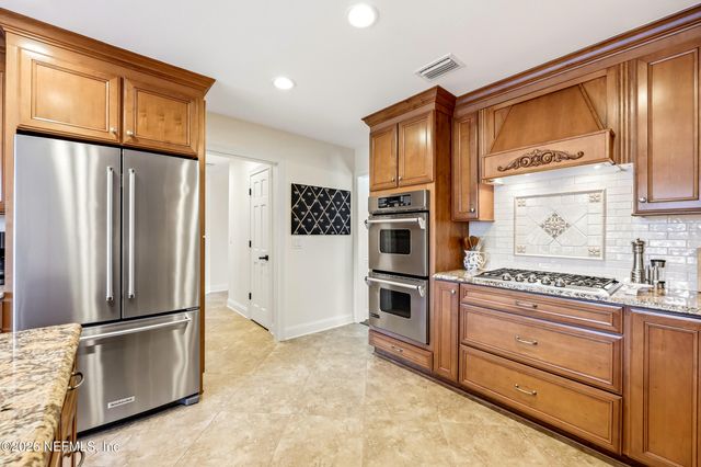 3507 HIDDEN LAKE Drive W, Jacksonville, FL 32216