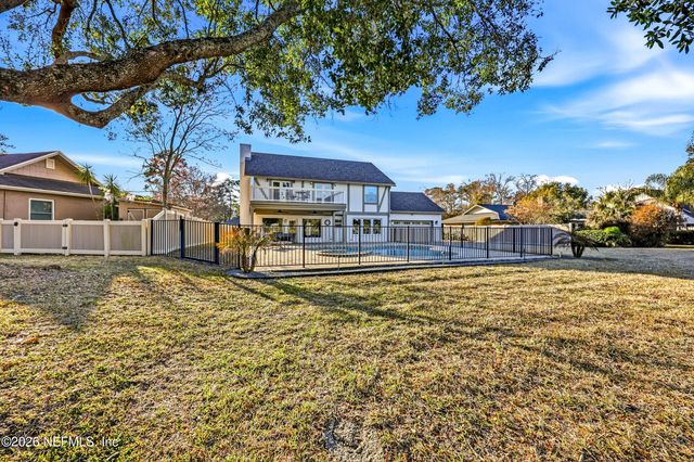 3507 HIDDEN LAKE Drive W, Jacksonville, FL 32216