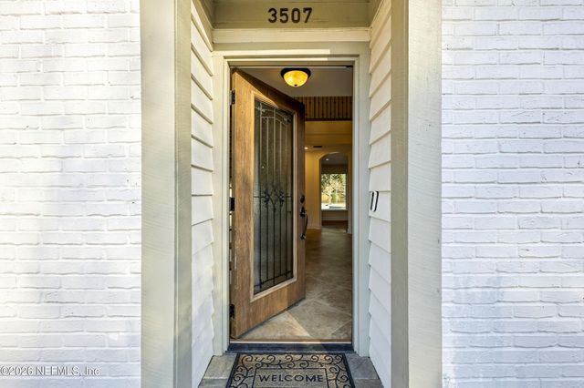 3507 HIDDEN LAKE Drive W, Jacksonville, FL 32216