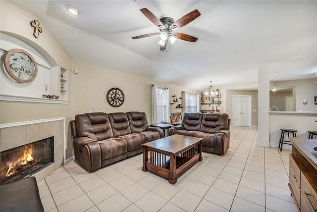 17118 Shadow Ledge Drive, Houston, TX 77095