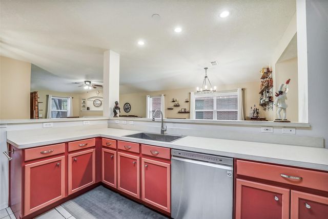 17118 Shadow Ledge Drive, Houston, TX 77095