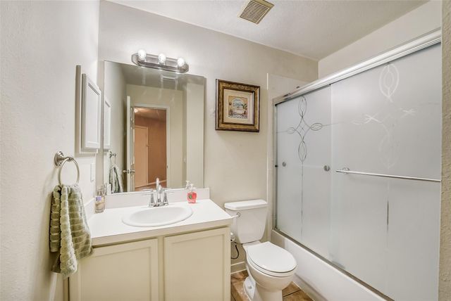 17118 Shadow Ledge Drive, Houston, TX 77095