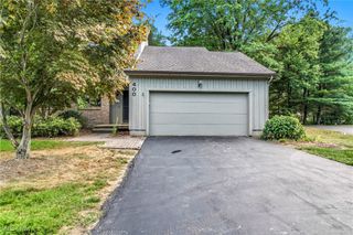 400 Tournament Trail, Cortland, OH 44410