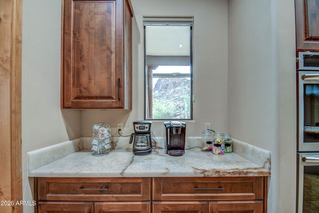 9765 E DEAD SURE Place, Gold Canyon, AZ 85118