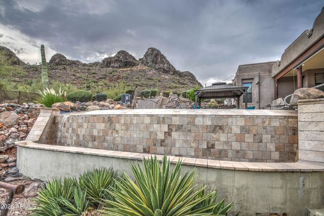 9765 E DEAD SURE Place, Gold Canyon, AZ 85118