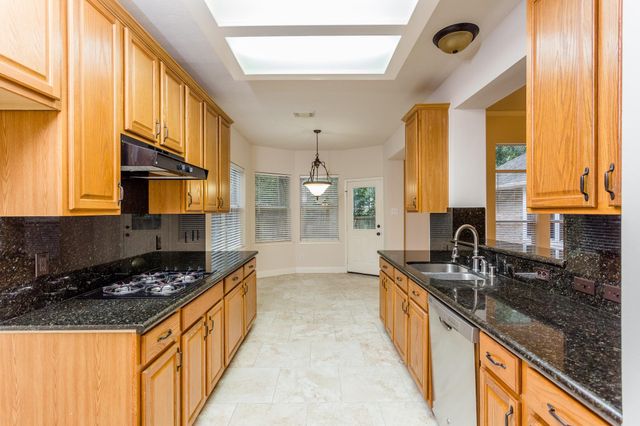 44 Teak Mill Place, The Woodlands, TX 77382