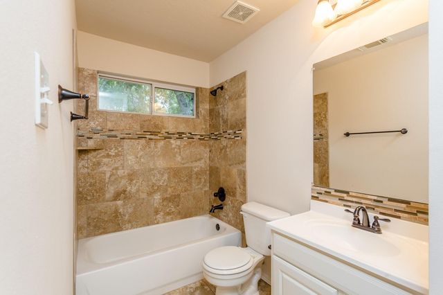 44 Teak Mill Place, The Woodlands, TX 77382