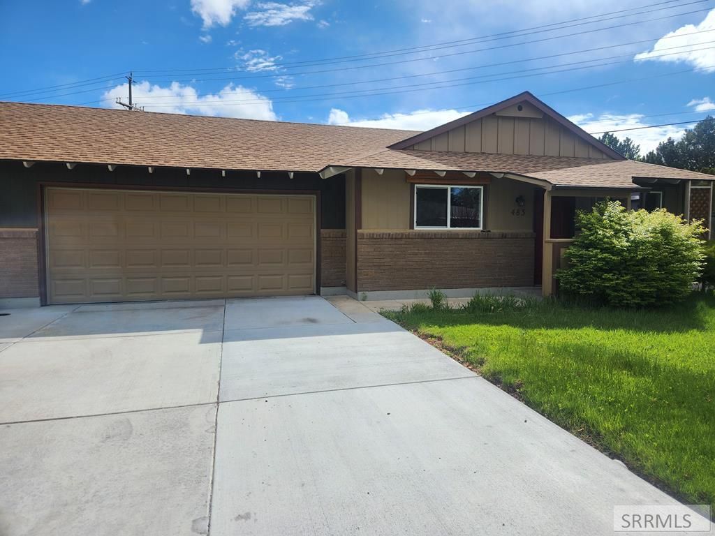 Image 1 of property listing at 483 Higbee Circle, Idaho Falls, ID 83404