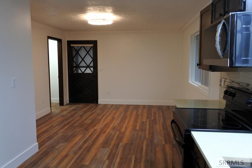 Image 5 of property listing at 483 Higbee Circle, Idaho Falls, ID 83404