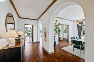 492 Staten Ave 301, Oakland, CA 94610