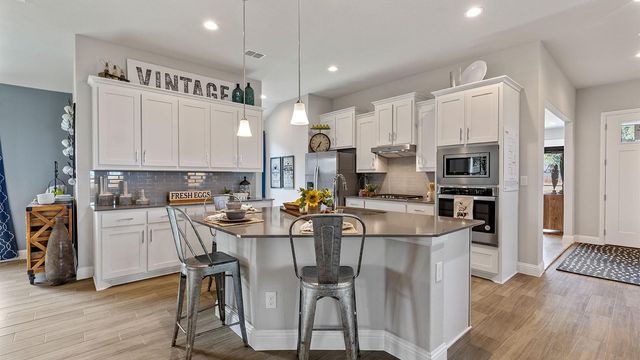 2512 Goldfinch Drive, Denton, TX 76205