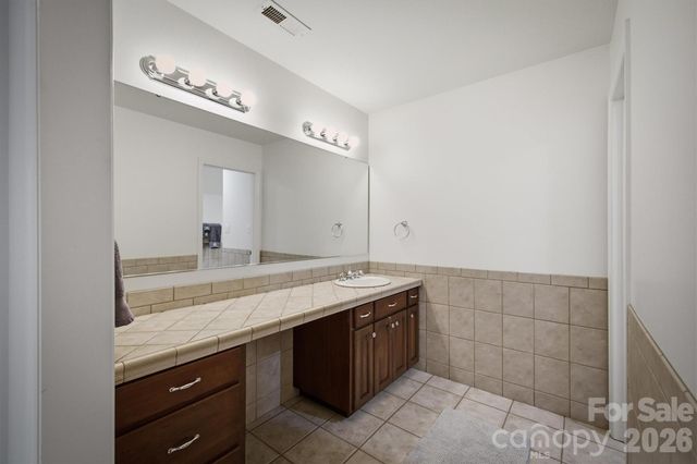 3890 Hyder Court, Morganton, NC 28655