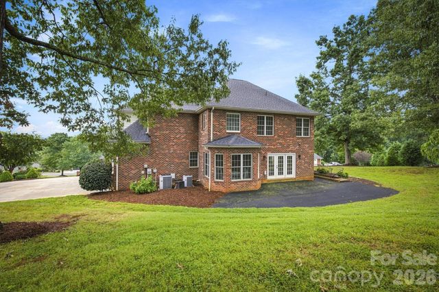 3890 Hyder Court, Morganton, NC 28655