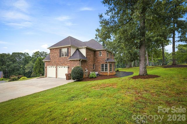 3890 Hyder Court, Morganton, NC 28655