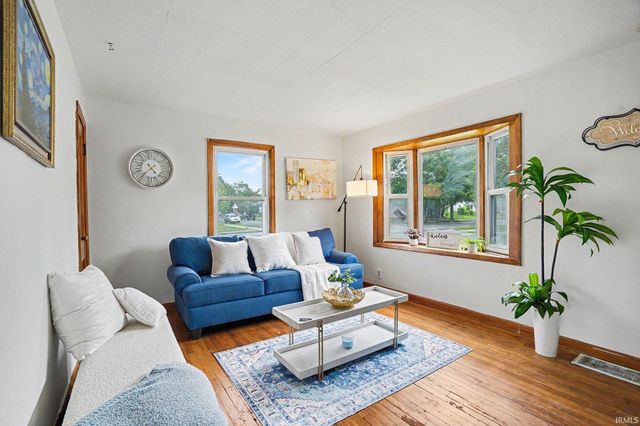 703 S Wellington Street, South Bend, IN 46619