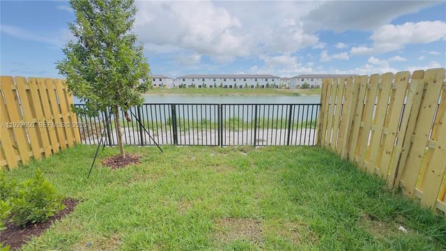 2755 SE 25th Ave, Homestead, FL 33035