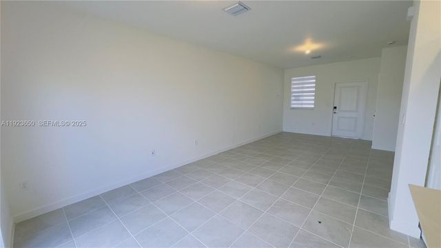 2755 SE 25th Ave, Homestead, FL 33035