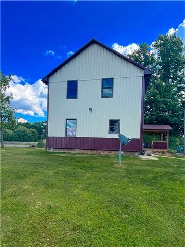 4217 Hillsville Rd, Pulaski Twp, PA 16143