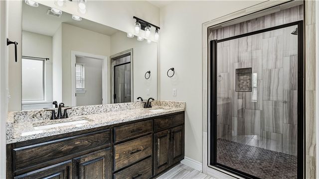 1413 Reagan Avenue, Gentry, AR 72734