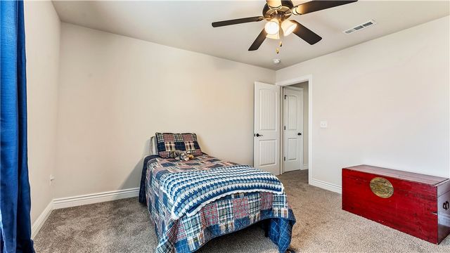 1413 Reagan Avenue, Gentry, AR 72734